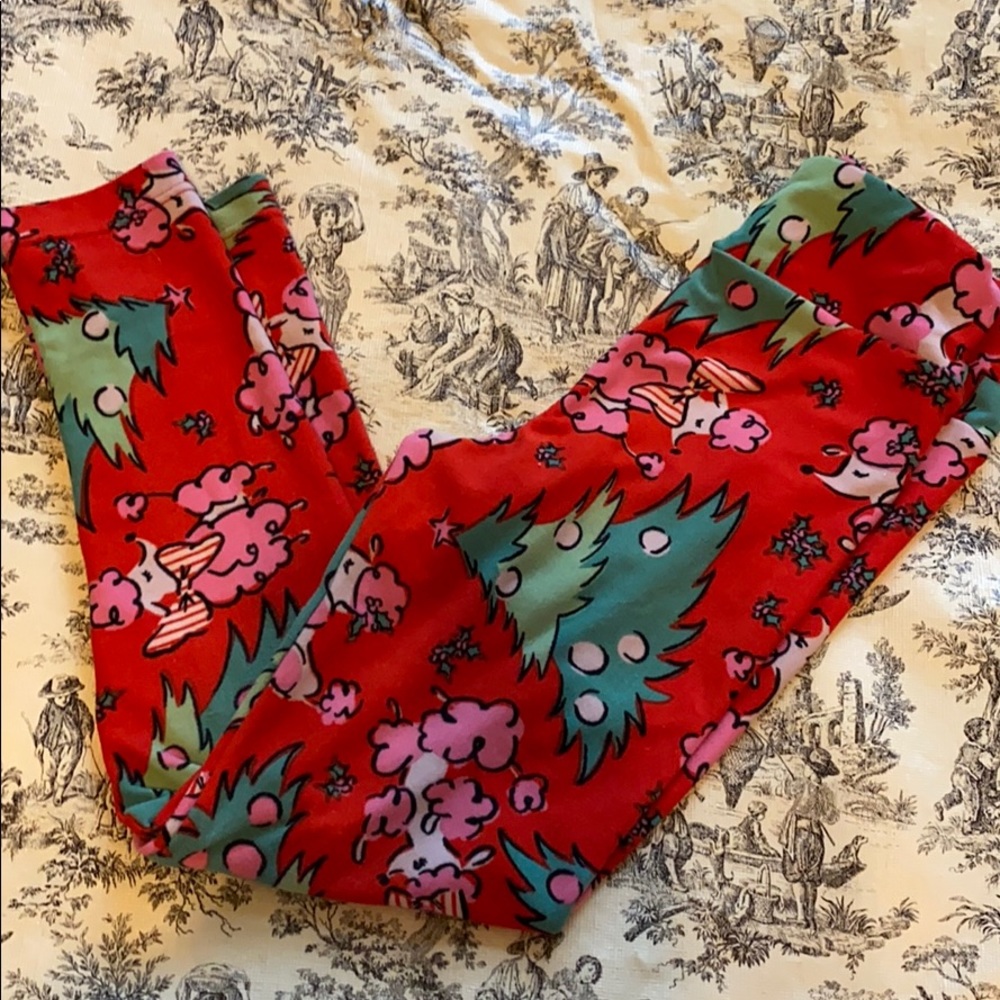 Kids Lularoe vintage Christmas leggings!